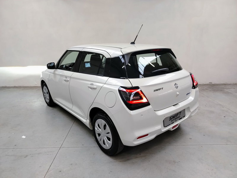 Suzuki Swift nuova a Rovigo (13)