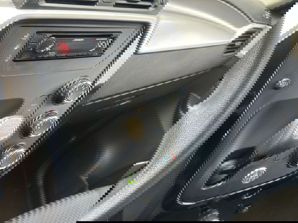 Mahindra KUV100 usata a Ferrara (14)