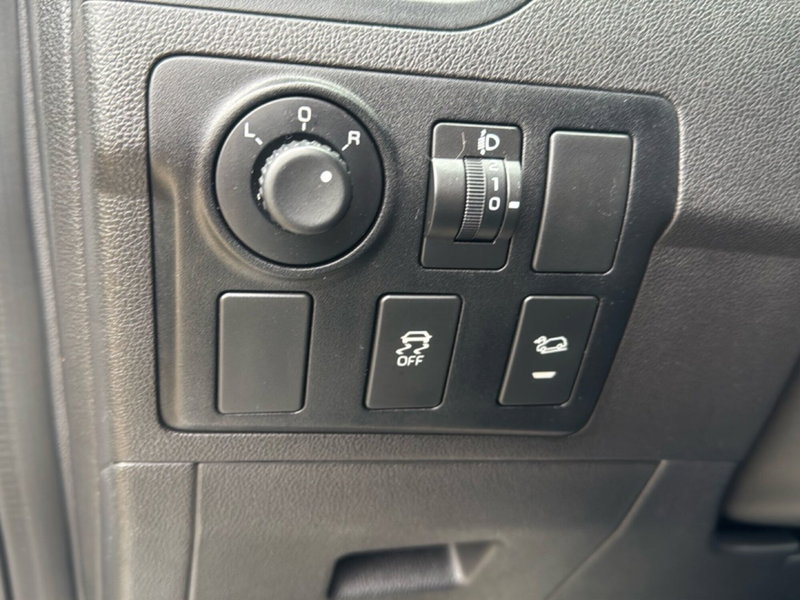 Mahindra KUV100 usata a Ferrara (15)