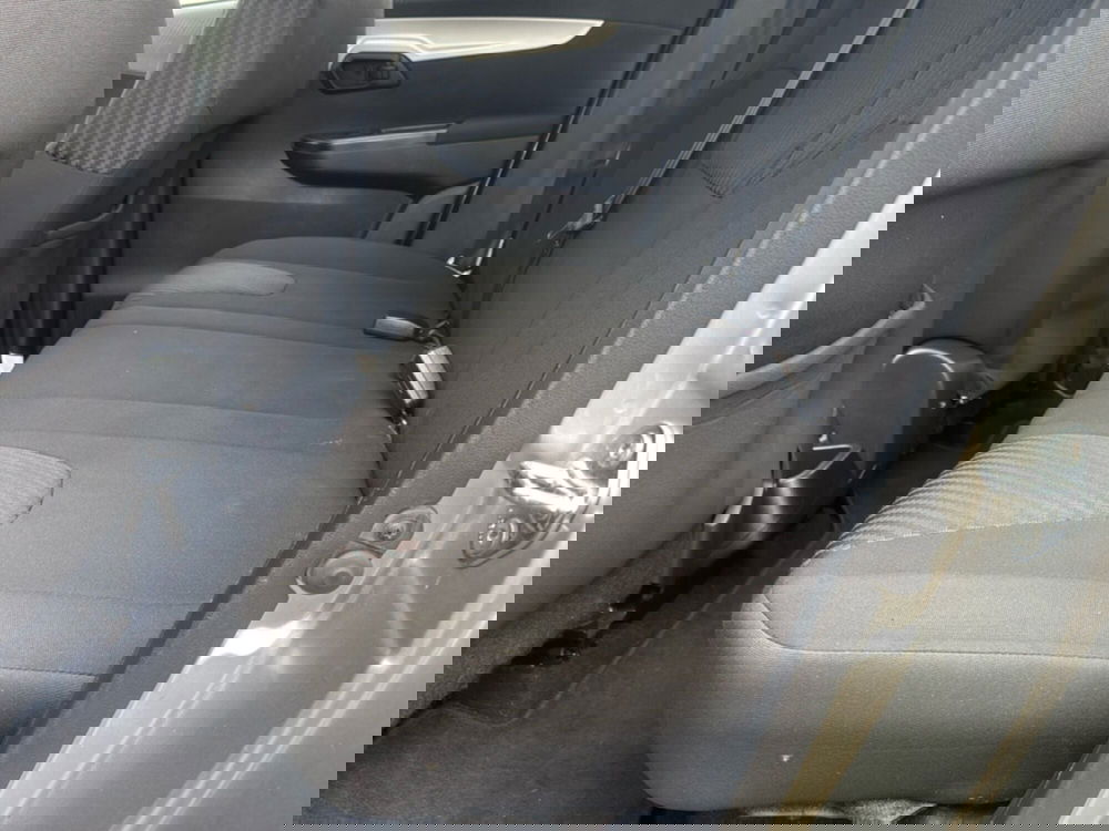 Mahindra KUV100 usata a Ferrara (9)