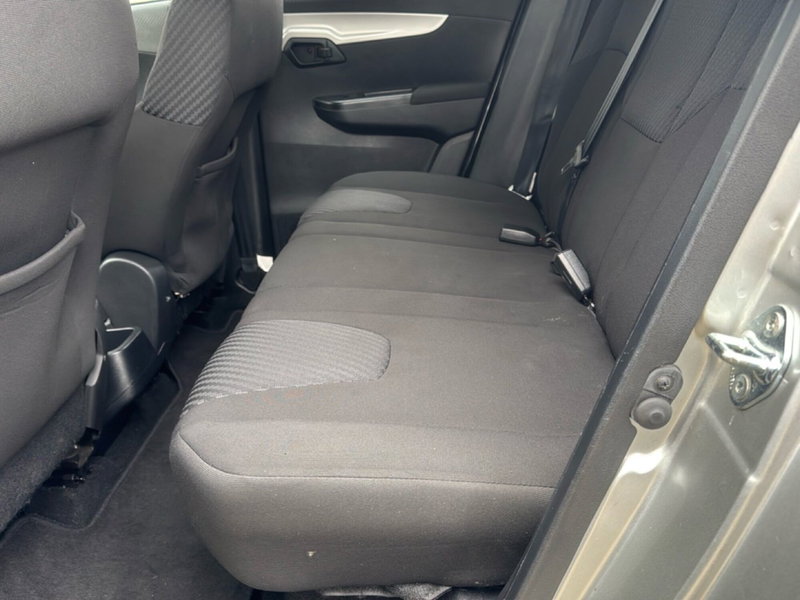 Mahindra KUV100 usata a Ferrara (9)