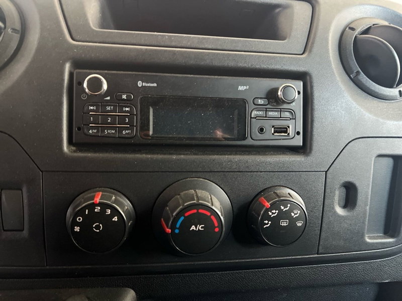 Renault Master Furgone usata a Teramo (11)