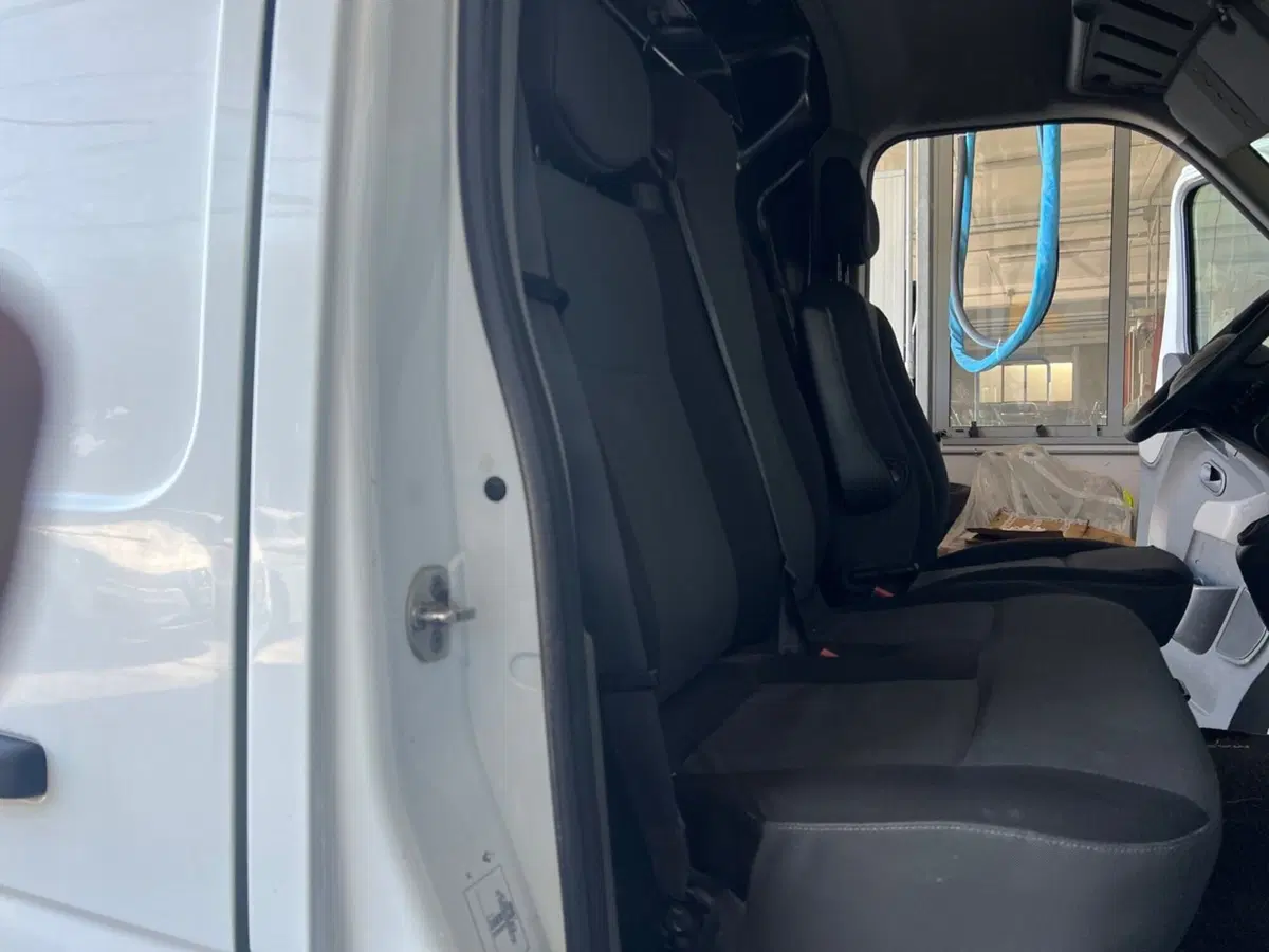 Renault Master Furgone usata a Teramo (8)