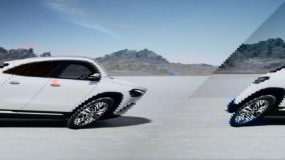 Mercedes-Benz GLA SUV nuova a Pescara (4)