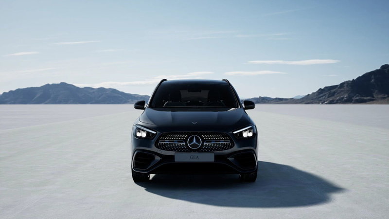 Mercedes-Benz GLA SUV nuova a Pescara (2)