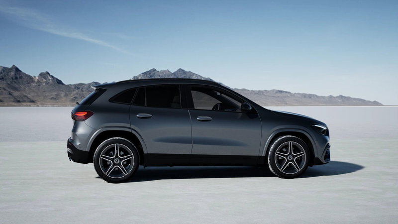 Mercedes-Benz GLA SUV nuova a Pescara (4)