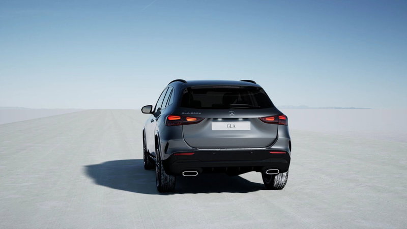 Mercedes-Benz GLA SUV nuova a Pescara (5)