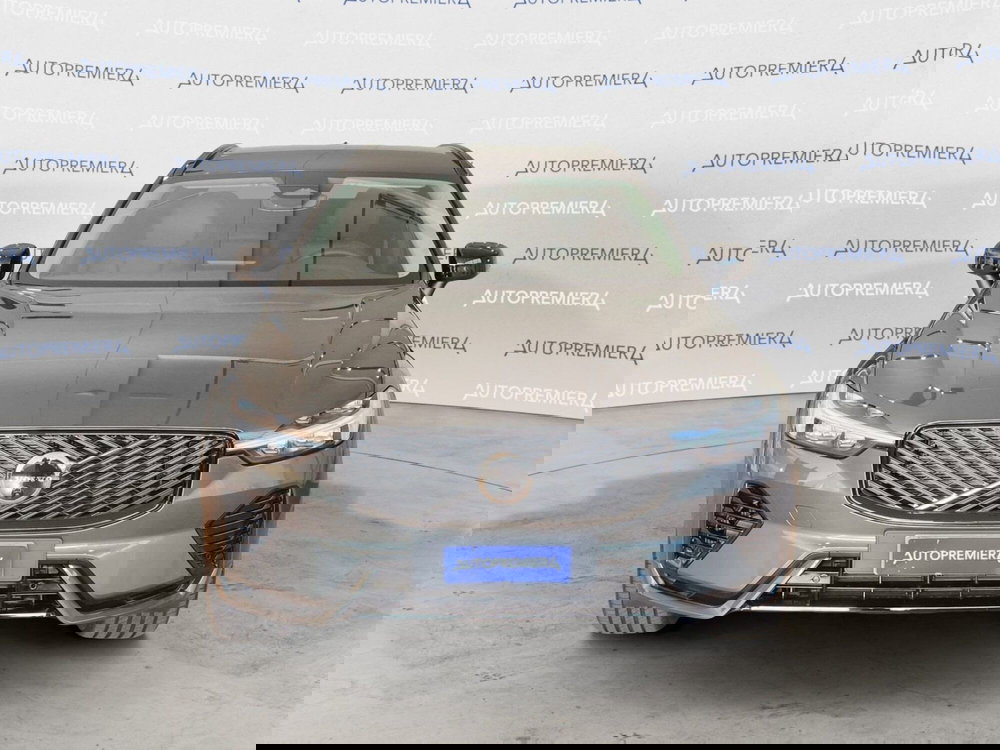 Volvo XC60 nuova a Como (2)