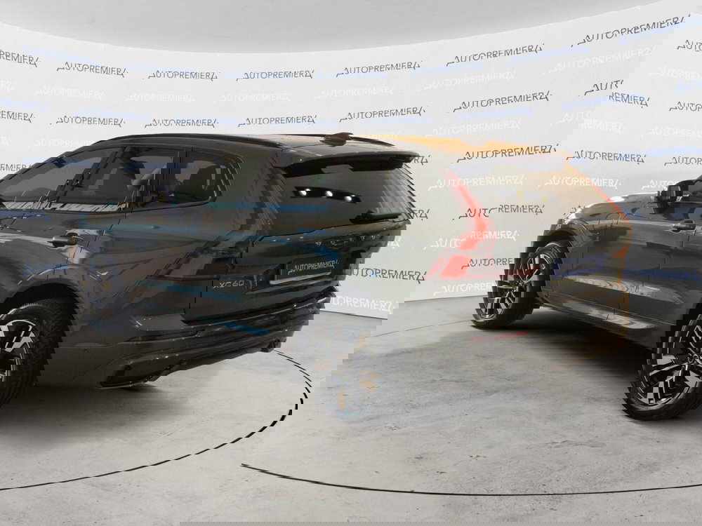 Volvo XC60 nuova a Como (7)