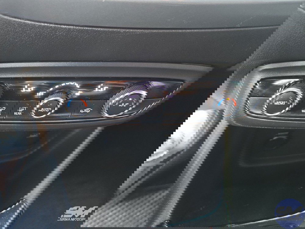 Opel Crossland usata a Siena (11)