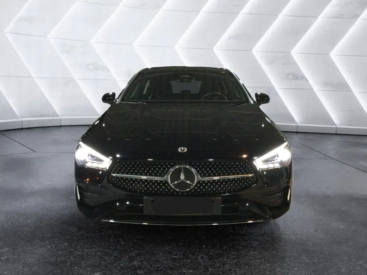 Mercedes-Benz CLA Shooting Brake usata a Caserta (2)