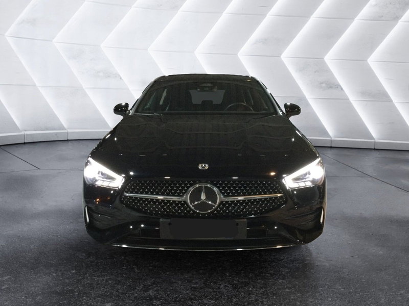 Mercedes-Benz CLA Shooting Brake usata a Caserta (2)