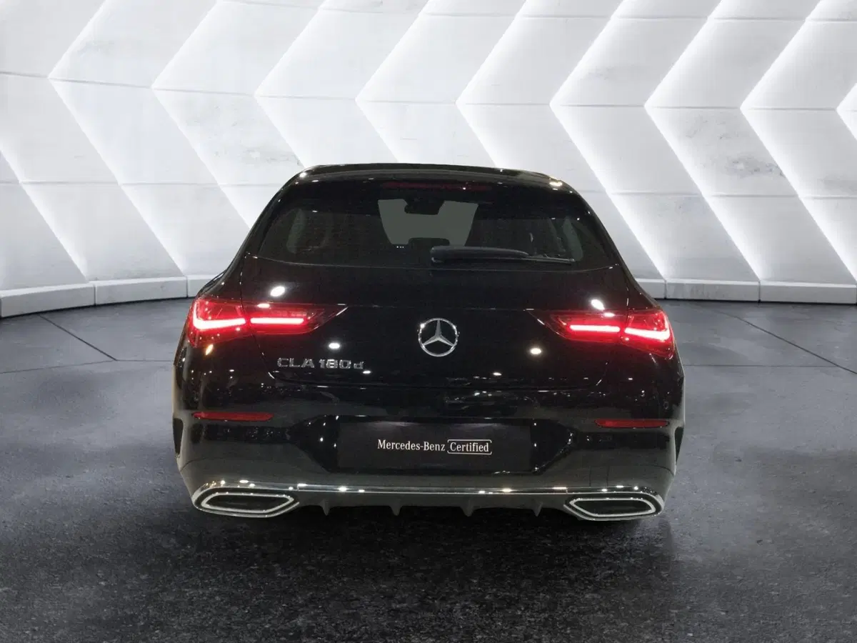 Mercedes-Benz CLA Shooting Brake usata a Caserta (6)