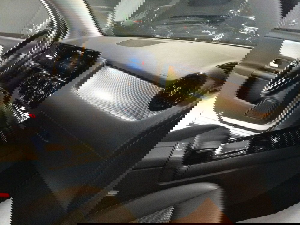 Mercedes-Benz GLA SUV usata a Caserta (12)