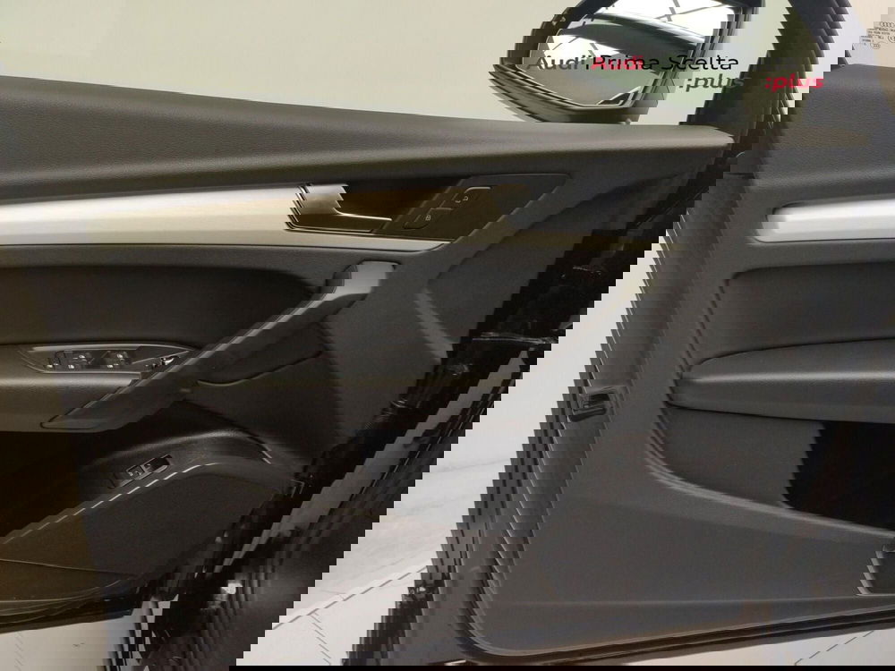 Audi Q4 Sportback usata a Avellino (18)