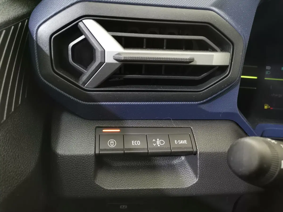 Dacia Duster usata a Salerno (19)