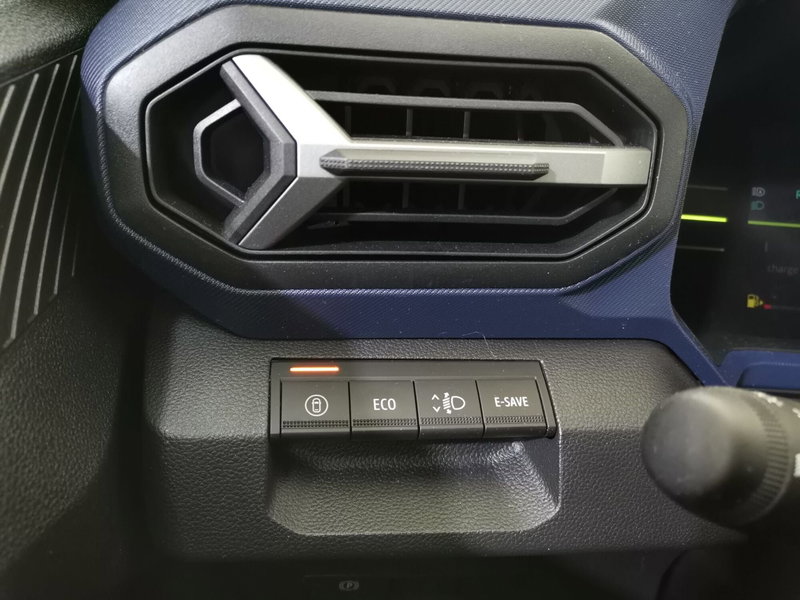 Dacia Duster usata a Salerno (19)