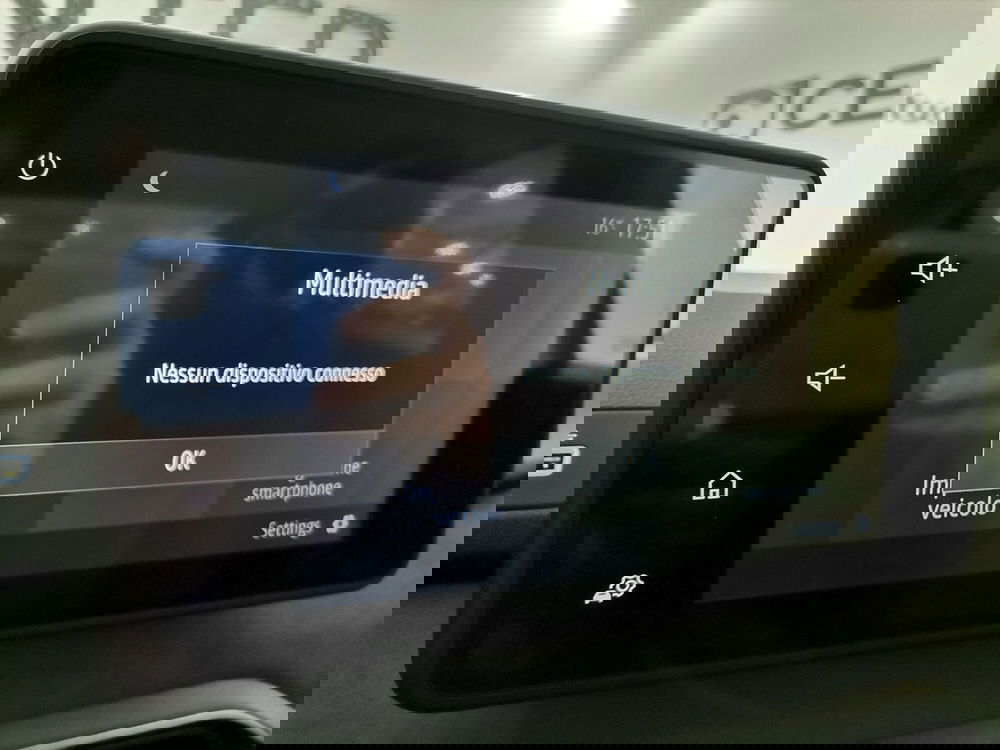 Dacia Sandero Stepway nuova a Salerno (14)