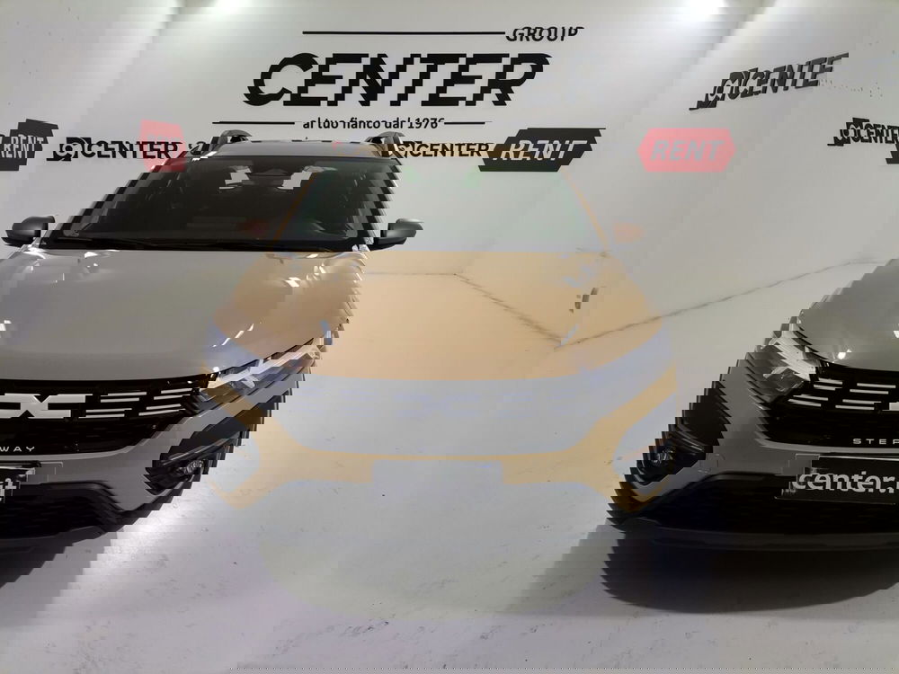 Dacia Sandero Stepway nuova a Salerno (2)