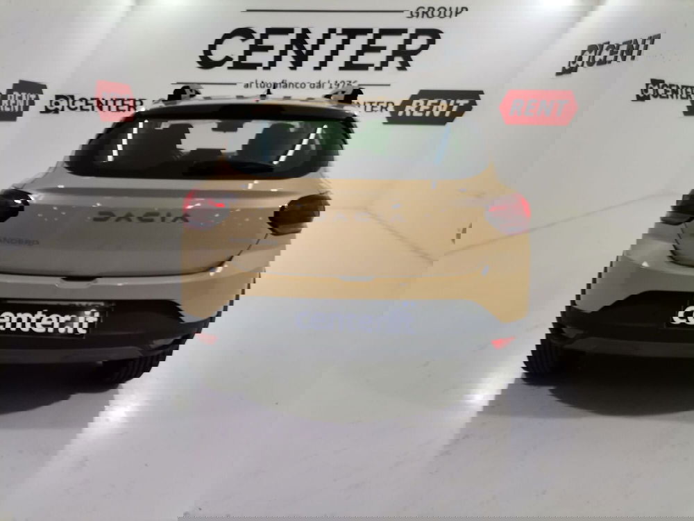 Dacia Sandero Stepway nuova a Salerno (5)