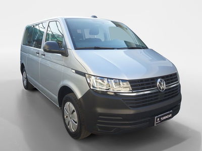 Volkswagen Veicoli Commerciali T6.1 Furgone Transporter 32 2.0 tdi 150cv Business p.c. dsg7 del 2023 usata a Torino
