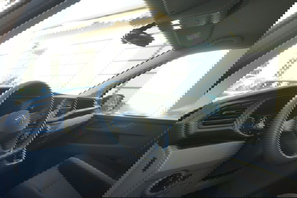 Volkswagen Veicoli Commerciali T6.1 Furgone usata a Torino (13)