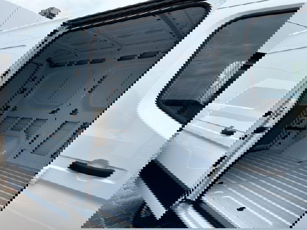 Renault Master Furgone nuova a Treviso (5)