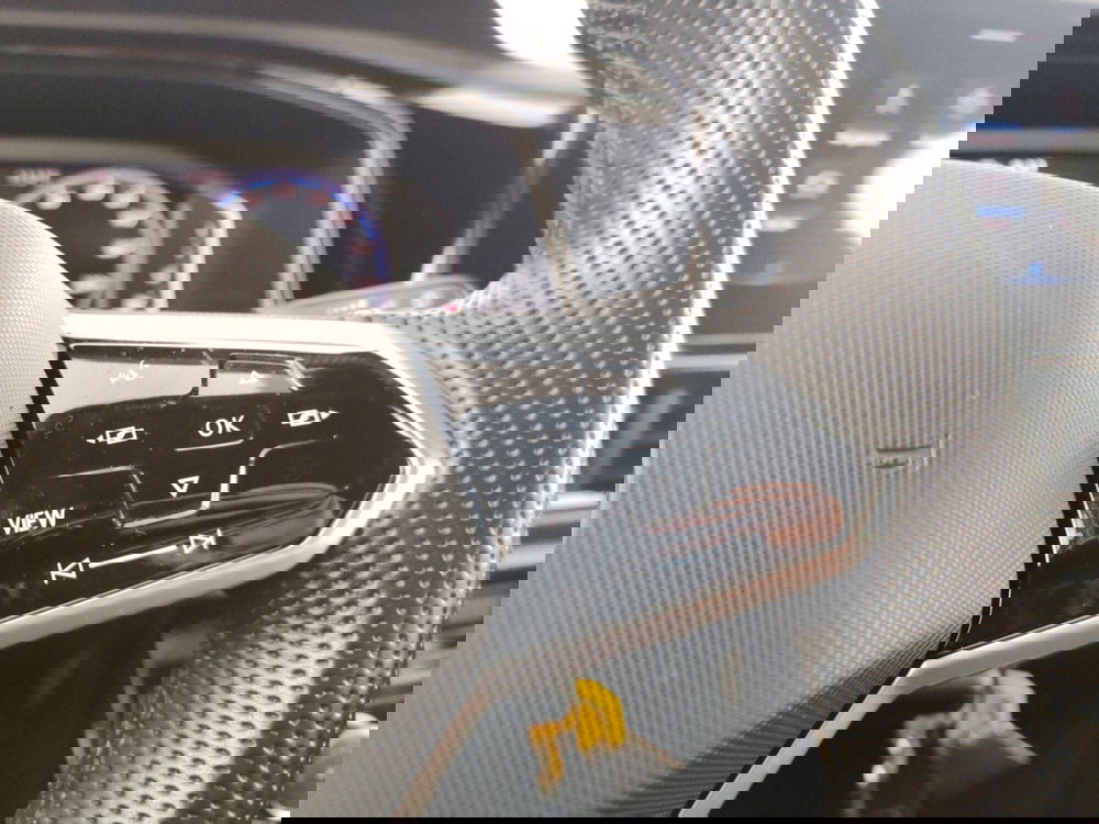 Volkswagen T-Roc usata a Massa-Carrara (13)