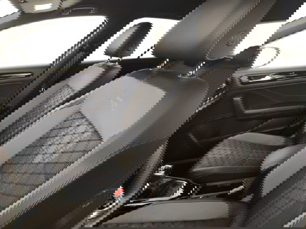 Volkswagen T-Roc usata a Massa-Carrara (9)