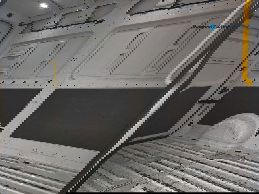 Volkswagen Veicoli Commerciali Crafter Furgone usata a Brescia (13)