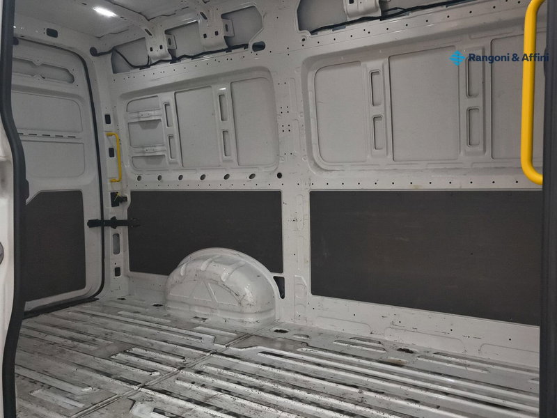 Volkswagen Veicoli Commerciali Crafter Furgone usata a Brescia (13)