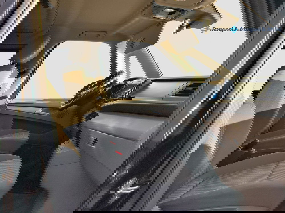 Volkswagen Multivan usata a Brescia (11)