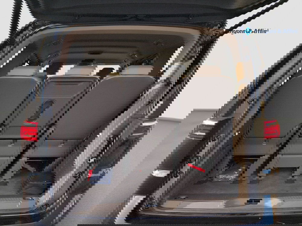 Volkswagen Multivan usata a Brescia (13)