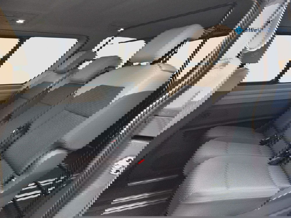 Volkswagen Multivan usata a Brescia (14)