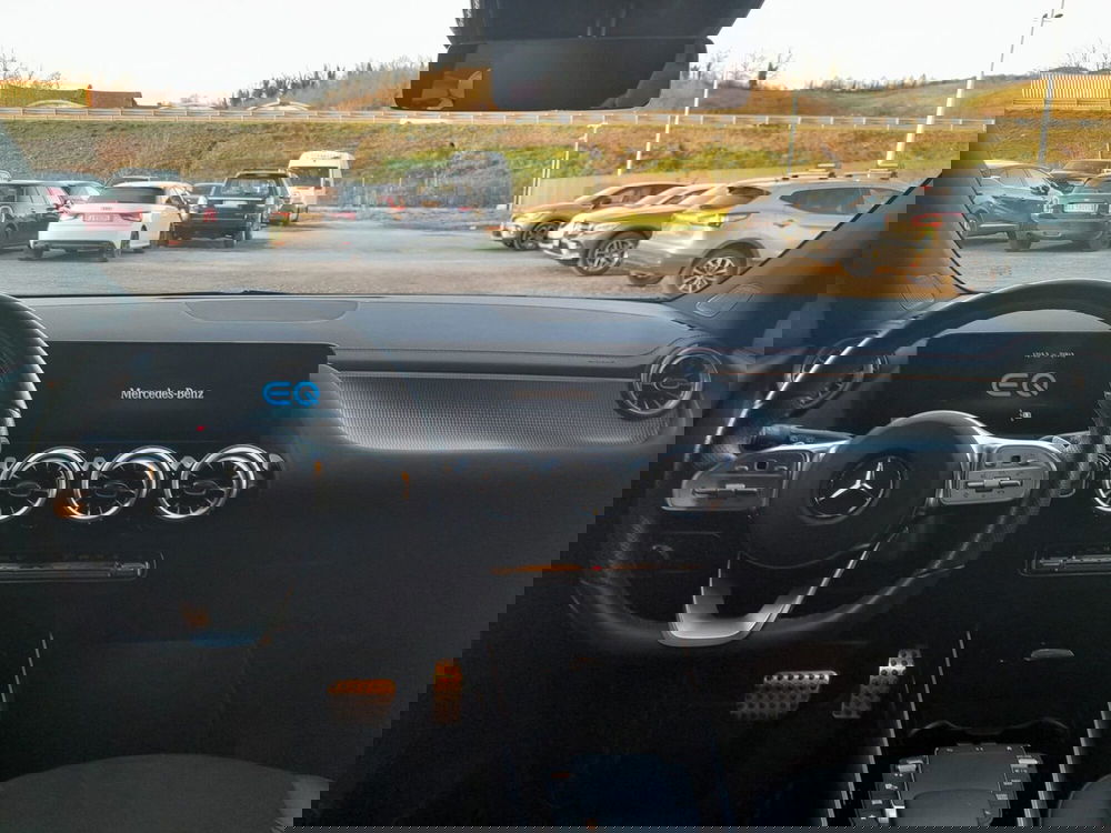 Mercedes-Benz EQA usata a Asti (13)