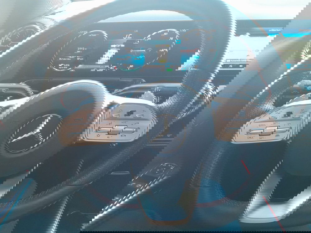 Mercedes-Benz EQA usata a Asti (14)