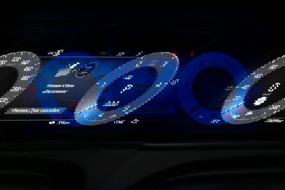 Land Rover Range Rover Velar usata a Mantova (20)