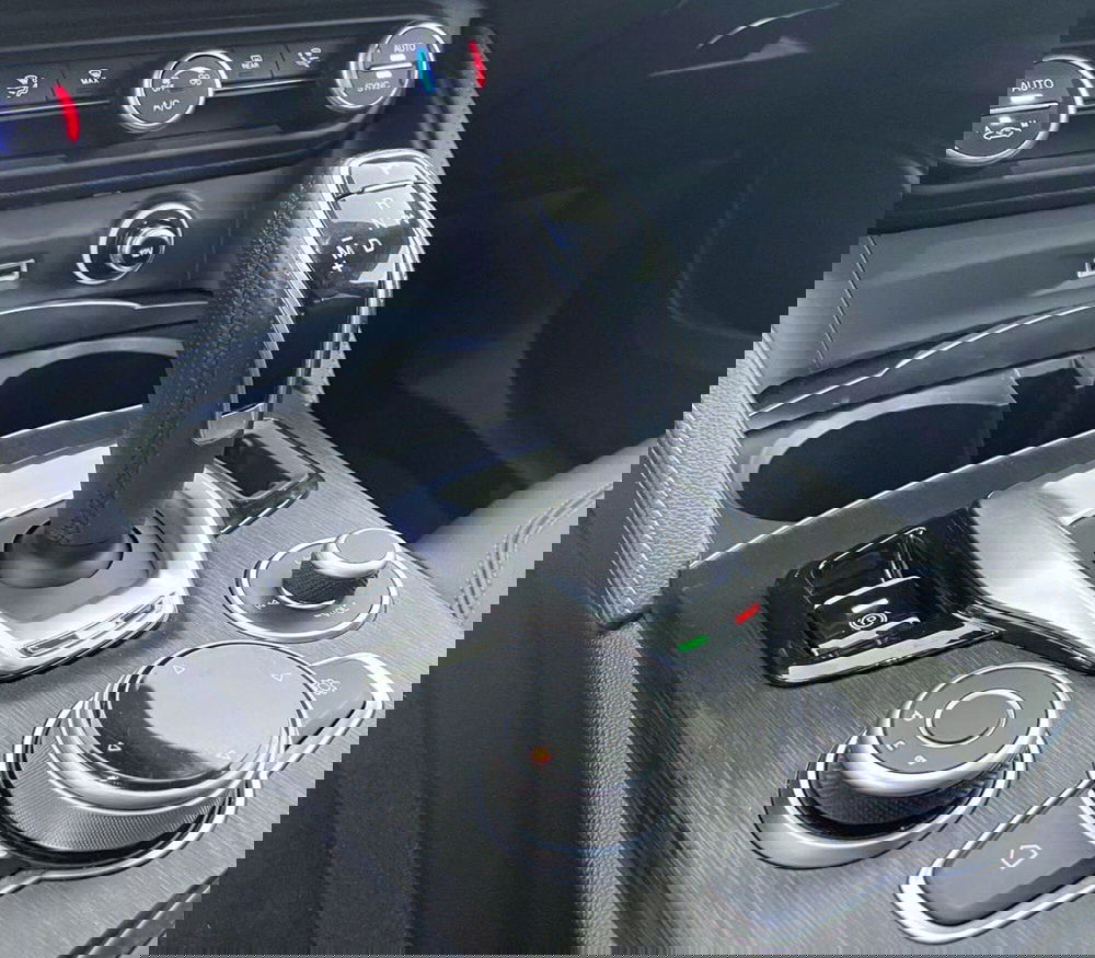 Alfa Romeo Stelvio usata a Perugia (14)