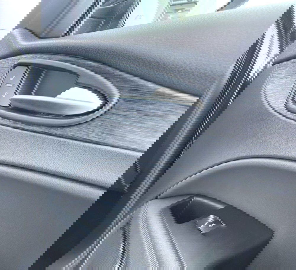 Alfa Romeo Stelvio usata a Perugia (16)