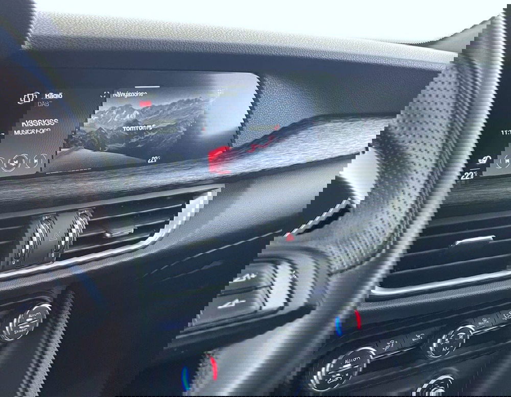 Alfa Romeo Stelvio usata a Perugia (9)