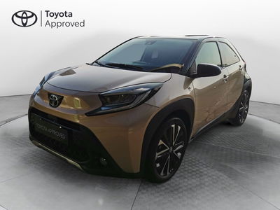Toyota Aygo X 1.0 Lounge Air 72cv s-cvt del 2022 usata a Curno