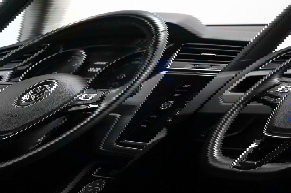 Volkswagen Touran usata a Varese (13)