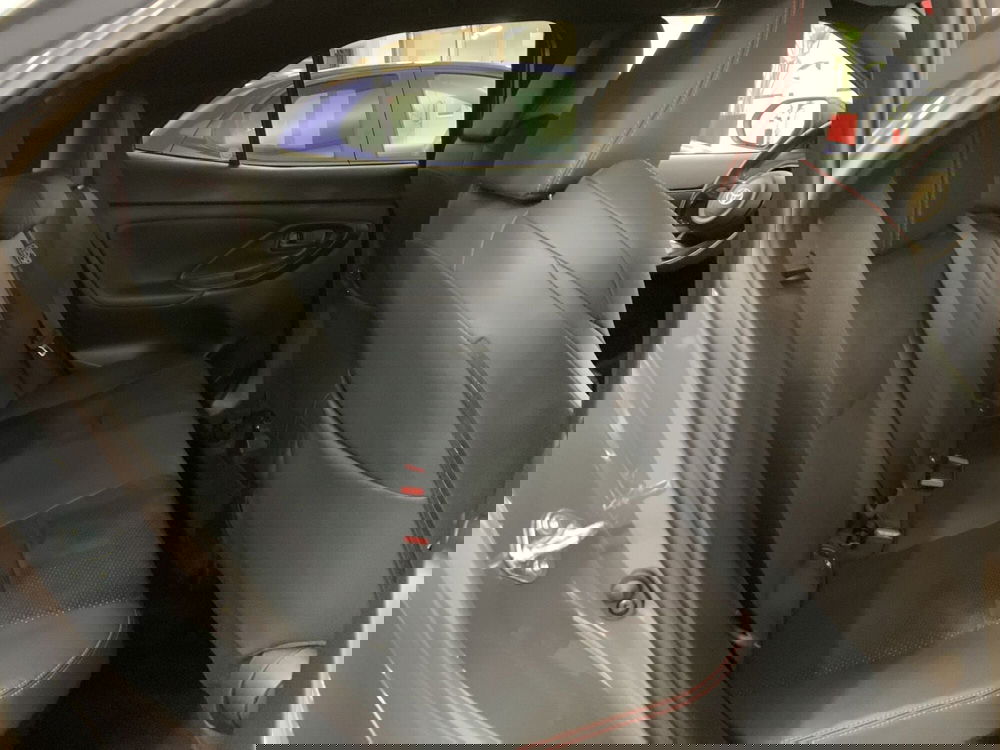 Toyota Yaris Cross nuova a Bergamo (7)