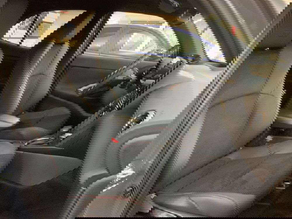 Toyota Yaris Cross nuova a Bergamo (8)