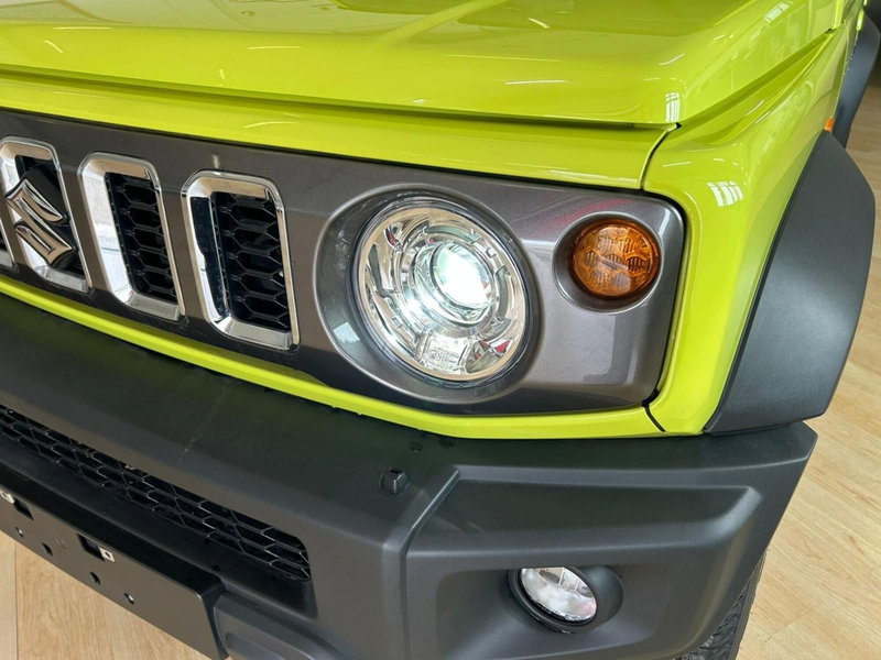 Suzuki Jimny nuova a Bari (15)