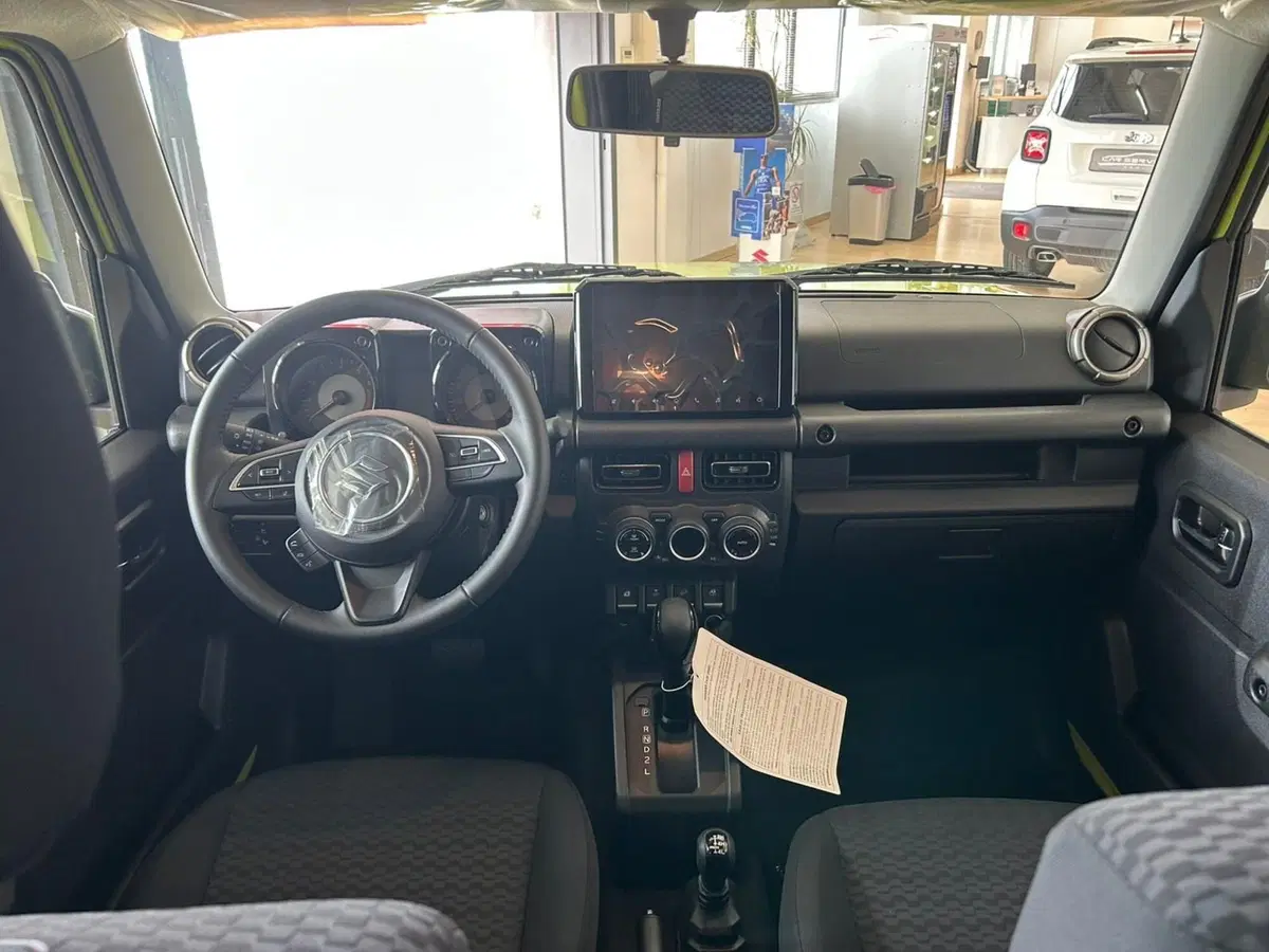 Suzuki Jimny nuova a Bari (18)