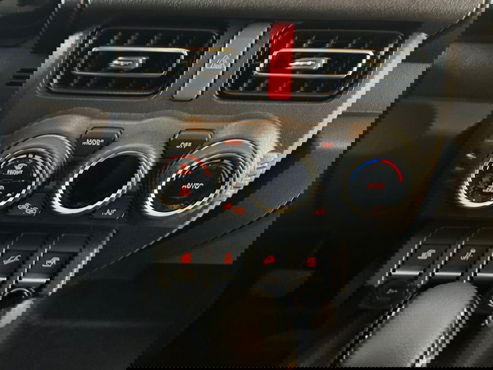 Suzuki Jimny nuova a Bari (19)