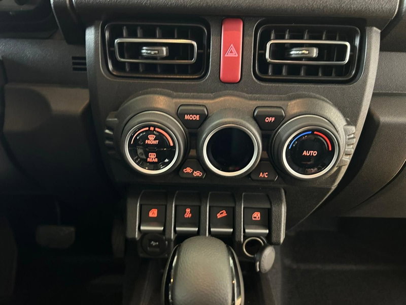 Suzuki Jimny nuova a Bari (19)