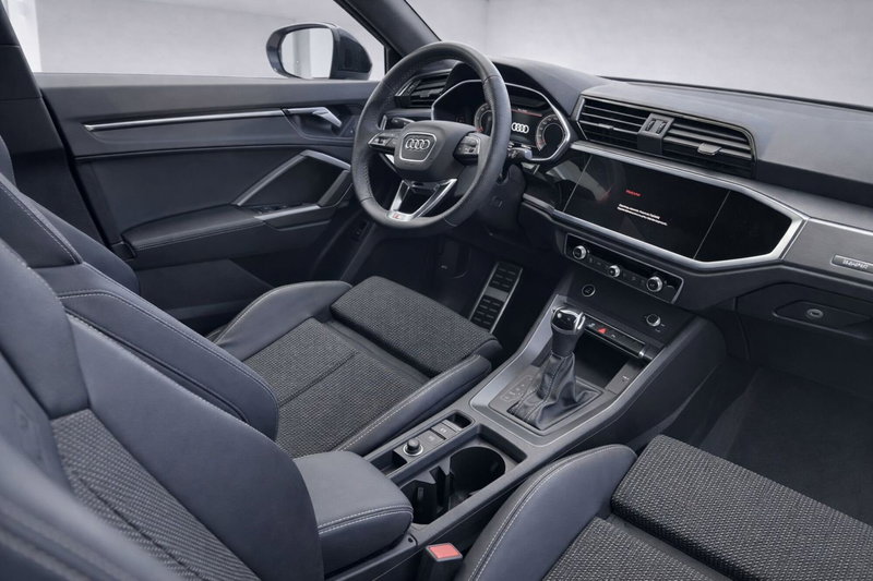 Audi Q3 Sportback usata a Taranto (6)