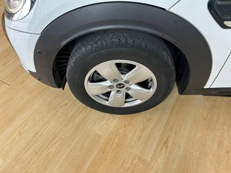 MINI Mini Countryman usata a Bari (16)